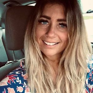 Meet your Posher, Lindsay-ann